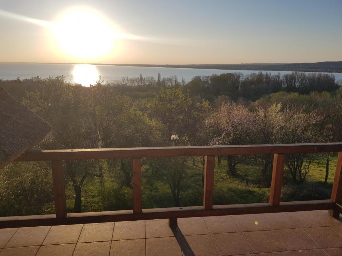 Villa Korozsa Vendeghaz Tihany Ngoại thất bức ảnh